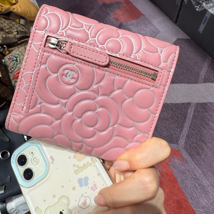 Preloved Chanel Camellia Wallet Pink Leather