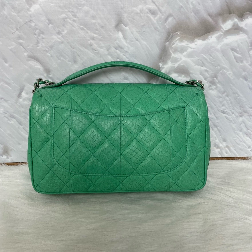Chanel Classic Flap Bag Green Quilted Leather Shoulder Bag