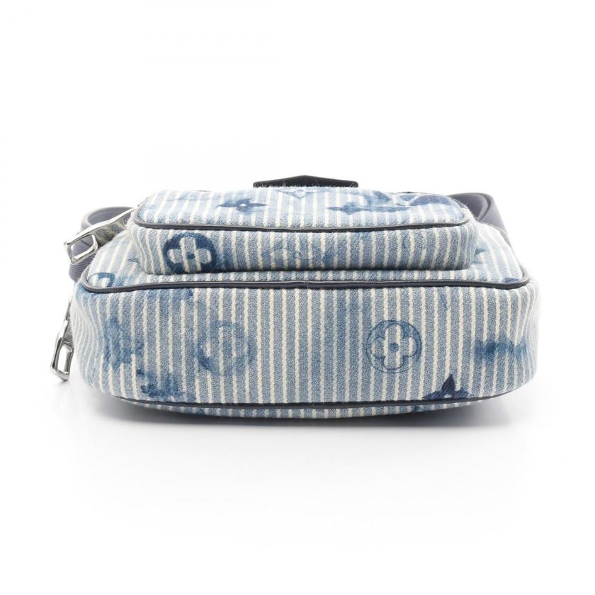 Pre-loved LOUIS VUITTON Outdoors Pochette Hickory Stripe Watercolor Summer Collection Body Bag - Light Blue Navy Canvas