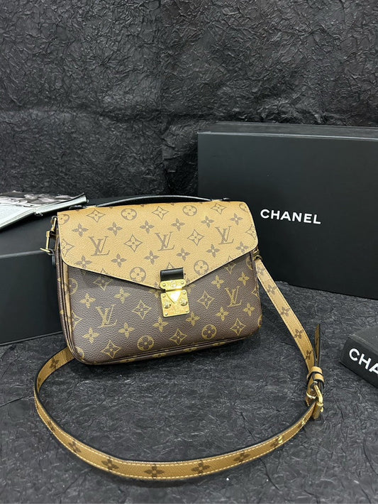 Louis Vuitton Monogram Empreinte Multi-Color Messenger Bag 25cm×19cm