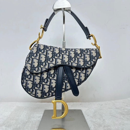 Pre-loved Dior Saddle Oblique Monogram Canvas Shoulder Bag in Blue