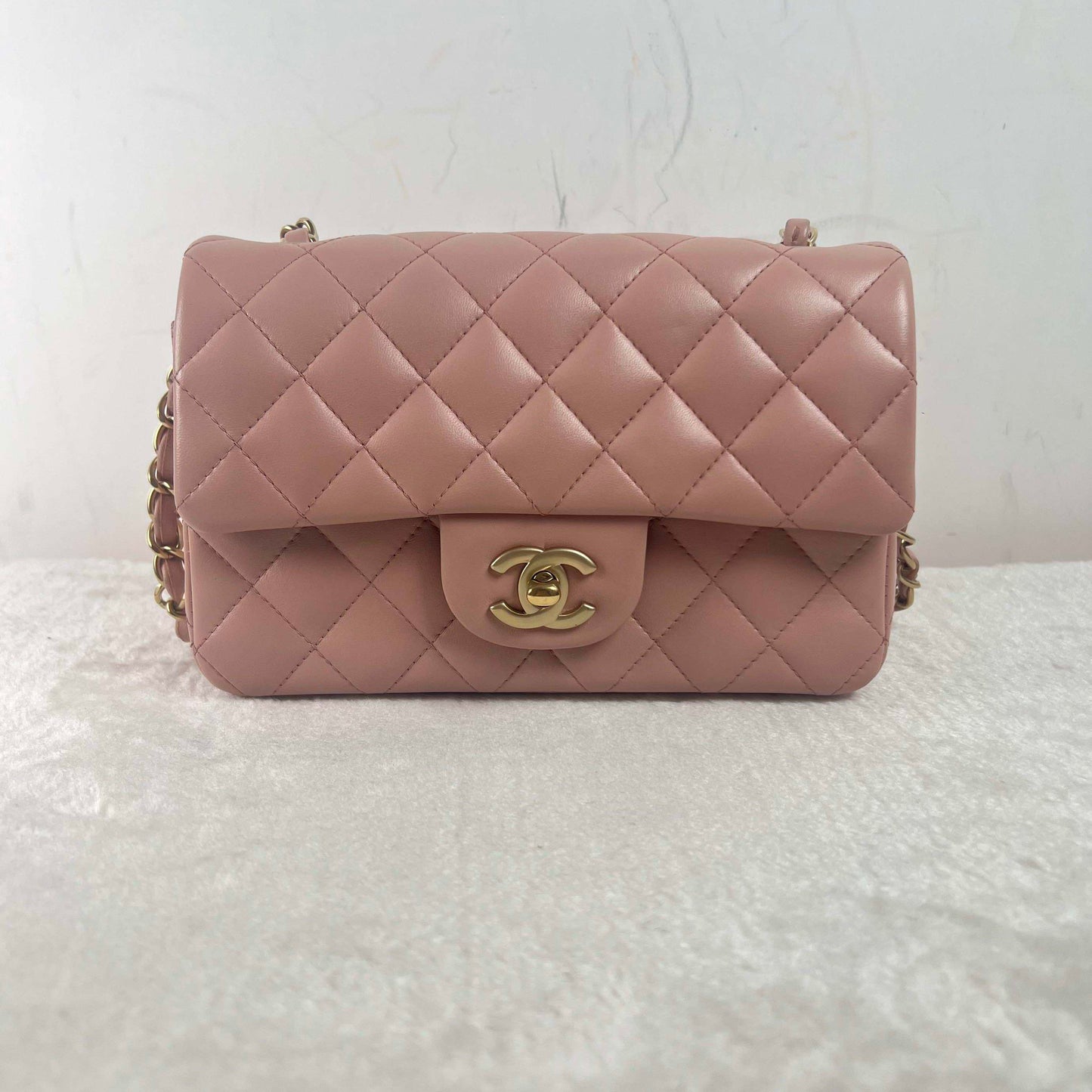 Pre-loved Chanel BJ11014 Pink Mini Cowskin Shoulder Bag