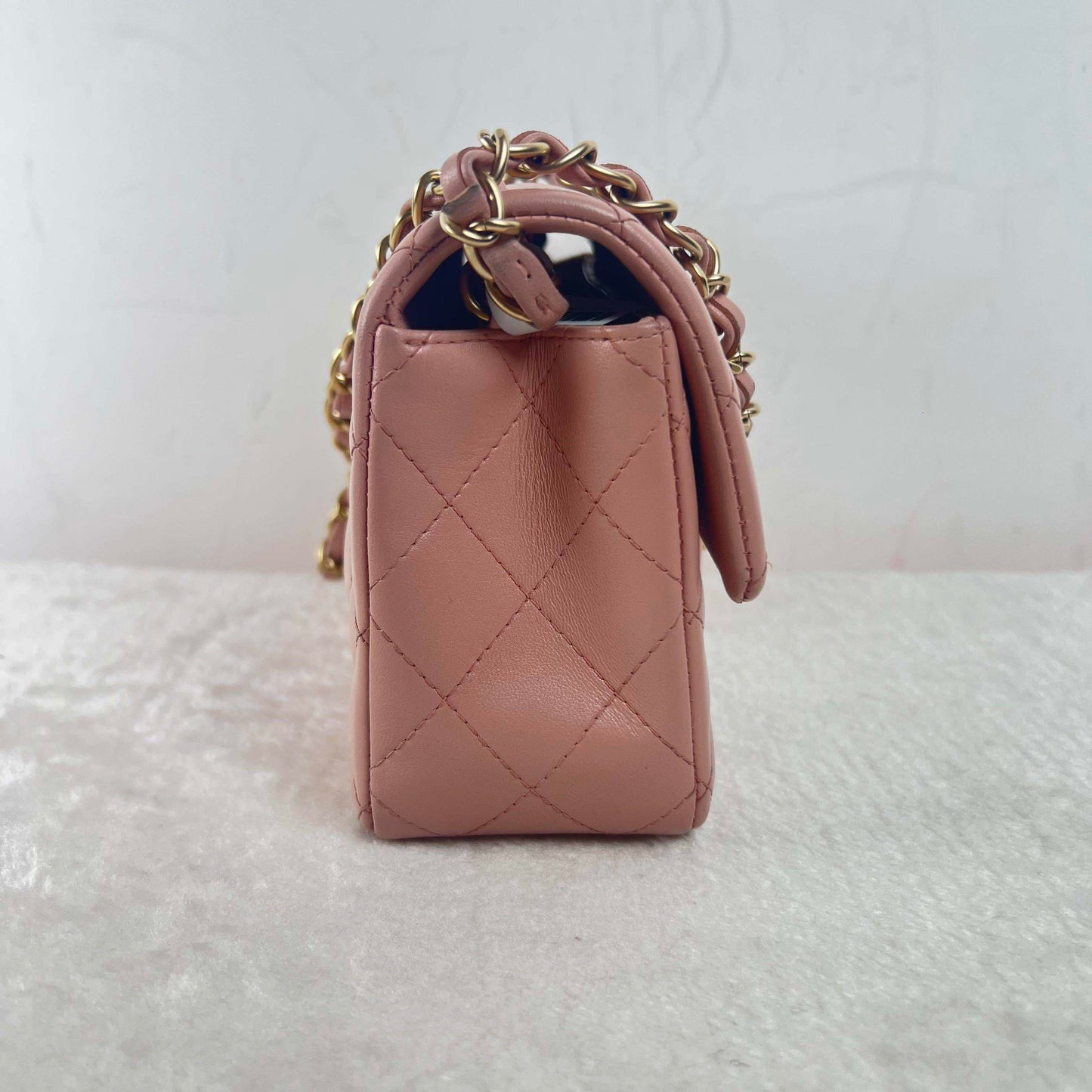 Pre-loved Chanel BJ11014 Pink Mini Cowskin Shoulder Bag