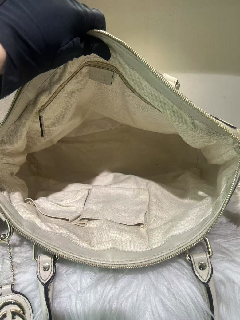 GUCCI GG Imprime White Shoulder Bag