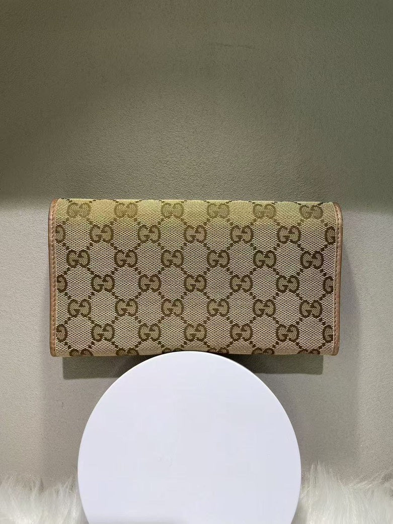Pre-loved GUCCI Heartbit Wallet Beige Canvas Wallet