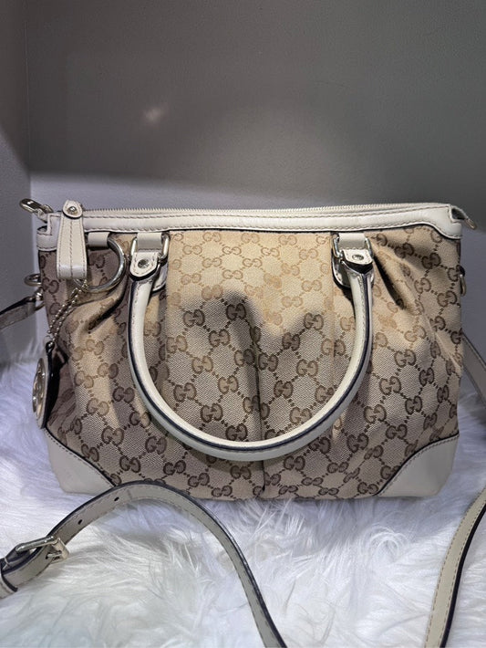 Pre-loved GUCCI GG Canvas Beige Shoulder Bag with Leather Trim