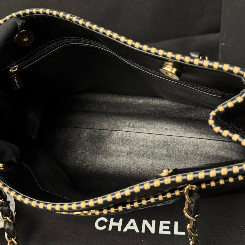 Chanel Quilted CC Chain Shoulder Bag Black Leather