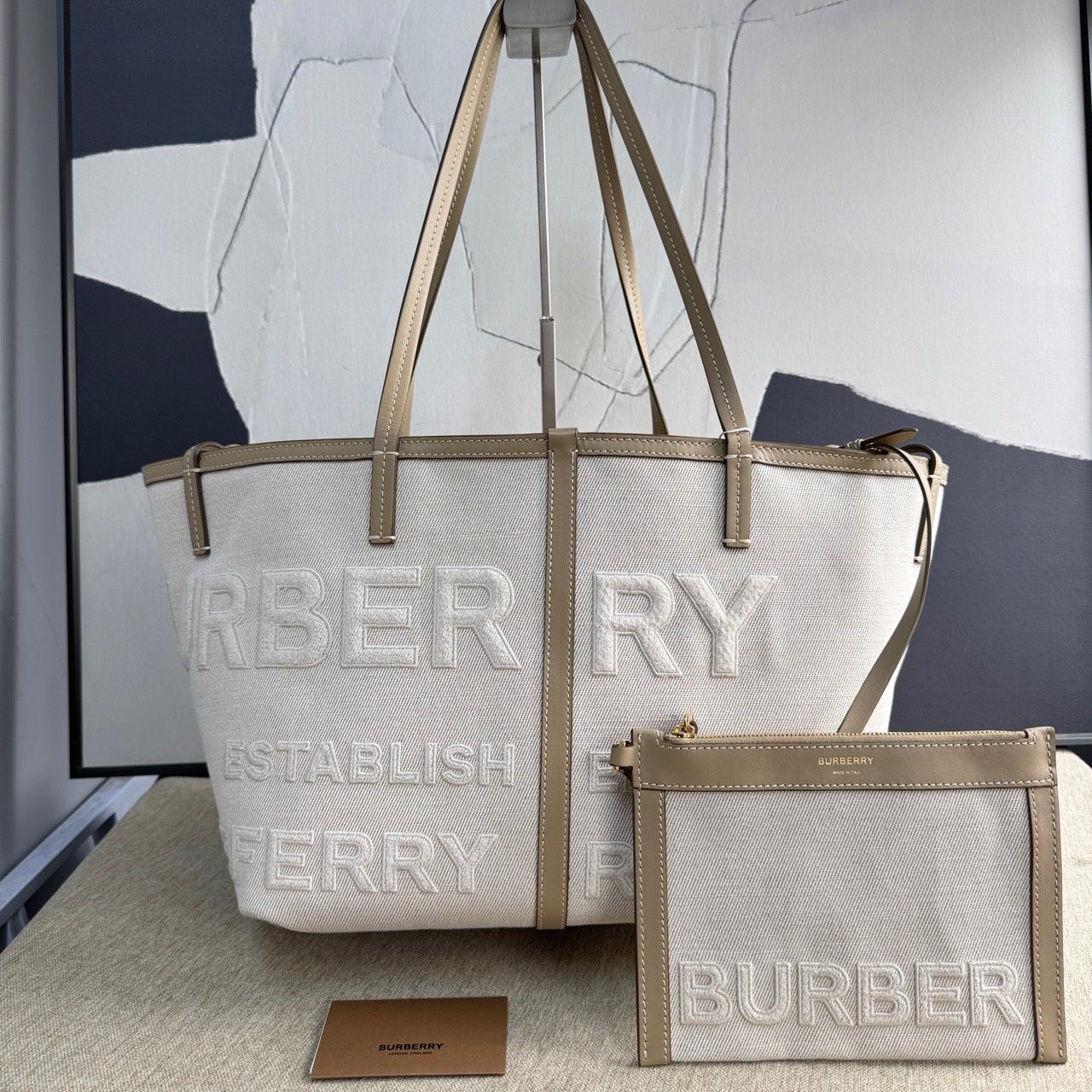 Burberry Canvas Beige Tote Bag 13779148