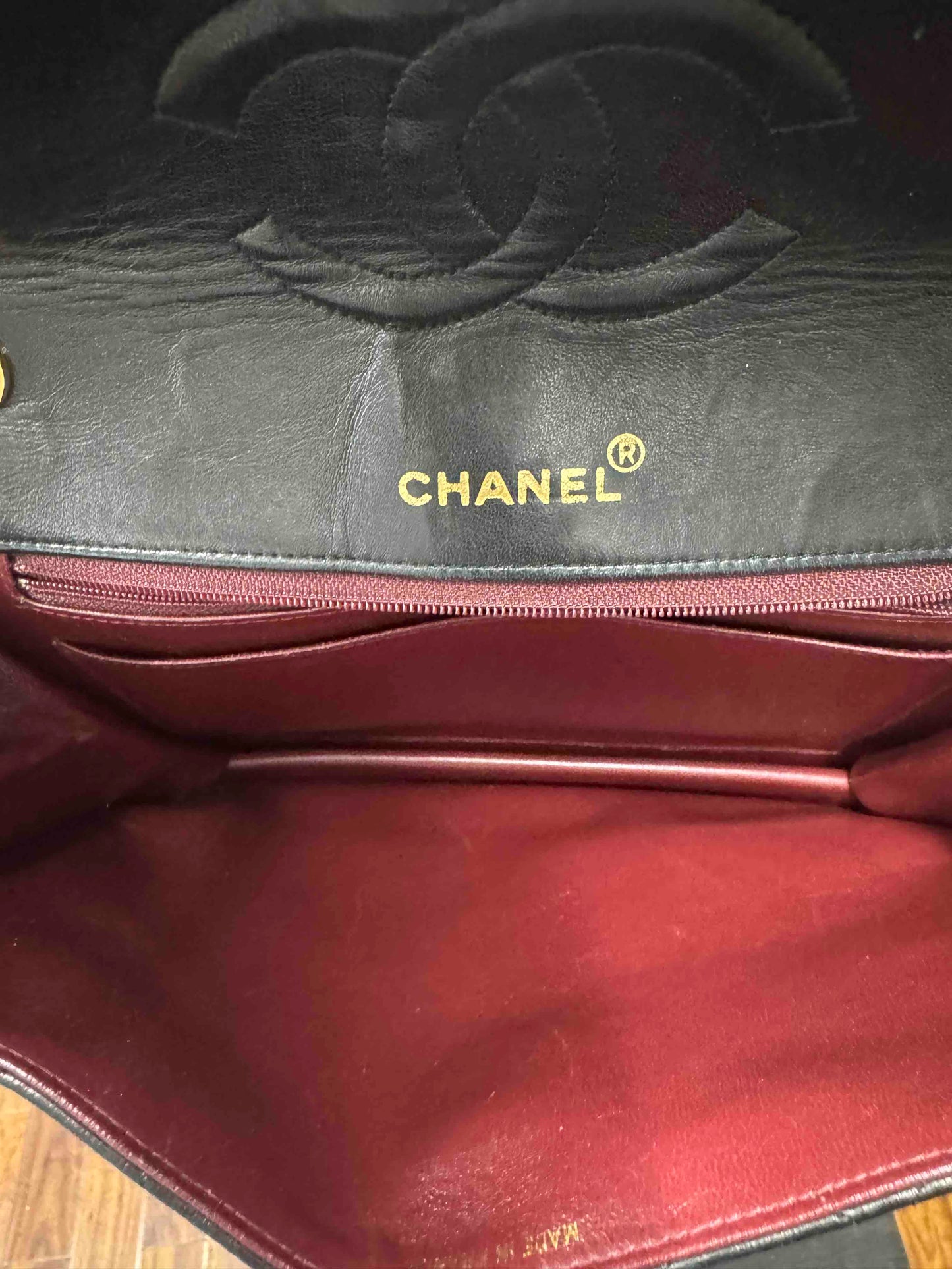Chanel Crossbody Bag JZ499160800 Black Leather Vintage Style