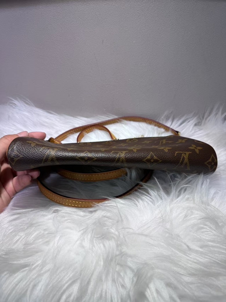Louis Vuitton Monogram Canvas Eva Clutch Brown Shoulder Bag