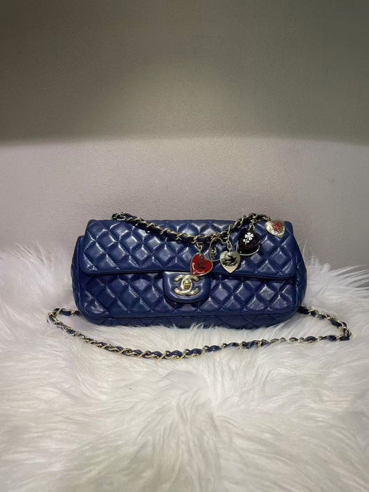 Pre-loved CHANEL Quilted Flap Bag Blue Leather Crossbody