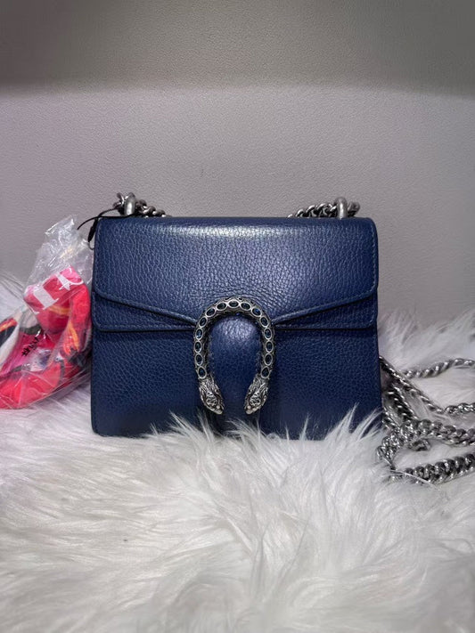 Pre-loved GUCCI Dionysus Blue Leather Shoulder Bag