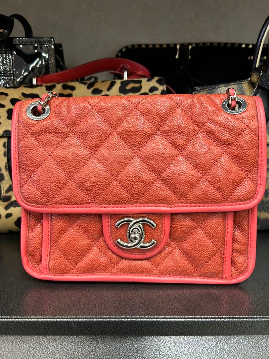 Preloved Chanel Bag HY Quilted Coral Leather Shoulder Bag