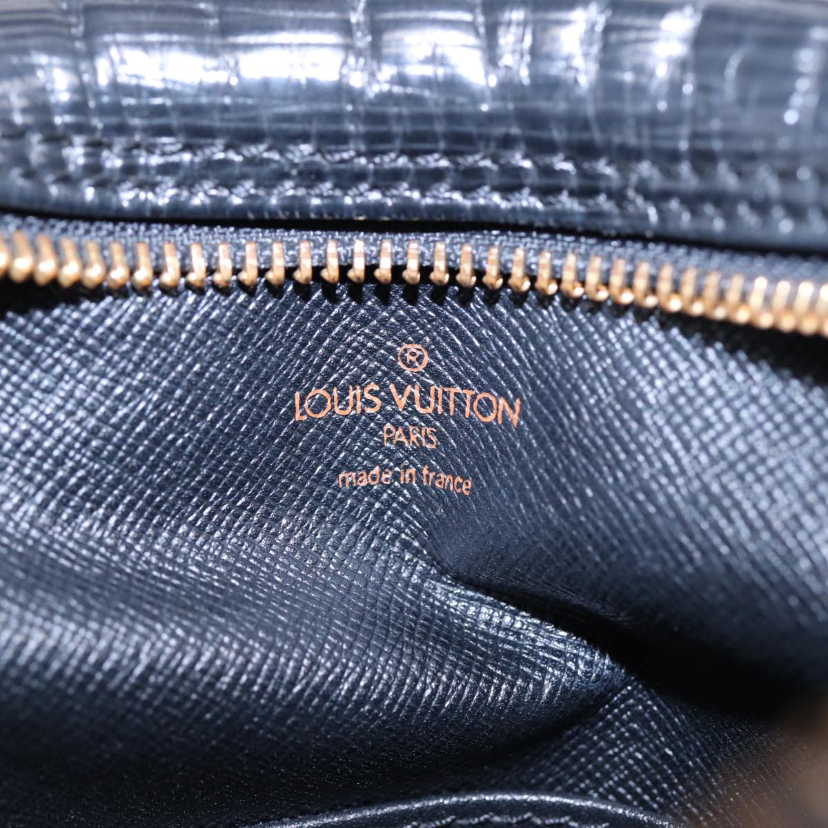 LOUIS VUITTON Epi Danube Shoulder Bag Black M45632 LV Auth yk13469