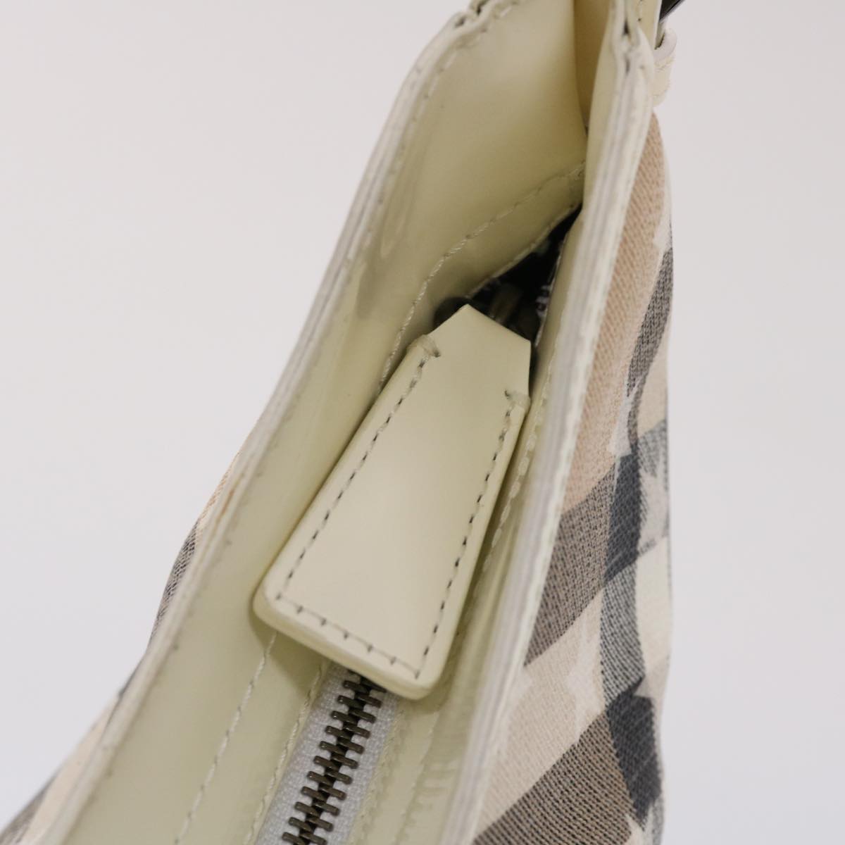Burberry Nova Check Shoulder Bag PVC Leather Beige Auth yk7693B